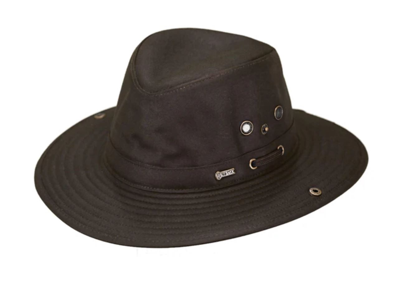 OUTBACK OILSKIN RIVER GUIDE