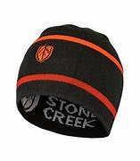 RED STRIPE BEANIE